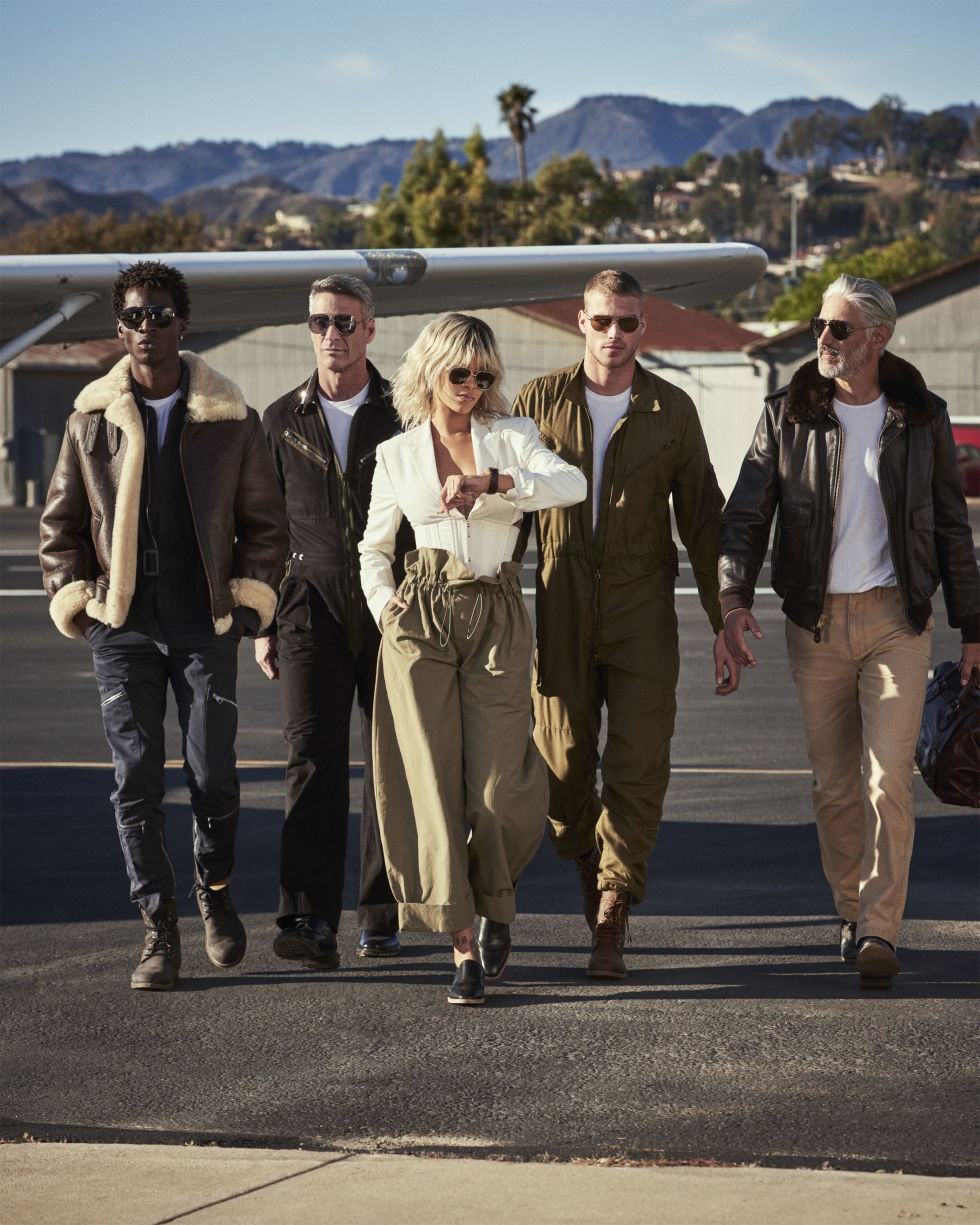 Rihanna tren tap chi Harper's Bazaar anh 5