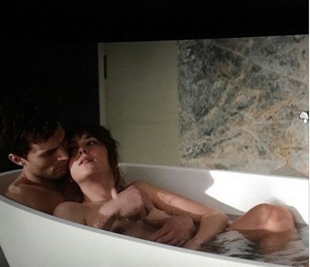 Cảnh nóng trong 50 Sắc thái Đen ảnh 2 Canh nong trong 50 Sac thai Den anh 2