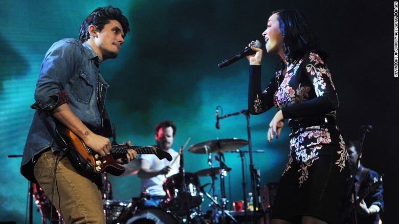 Tình cũ vẫn nhung nhớ Katy Perry ảnh 2 Tinh cu van nhung nho Katy Perry anh 2