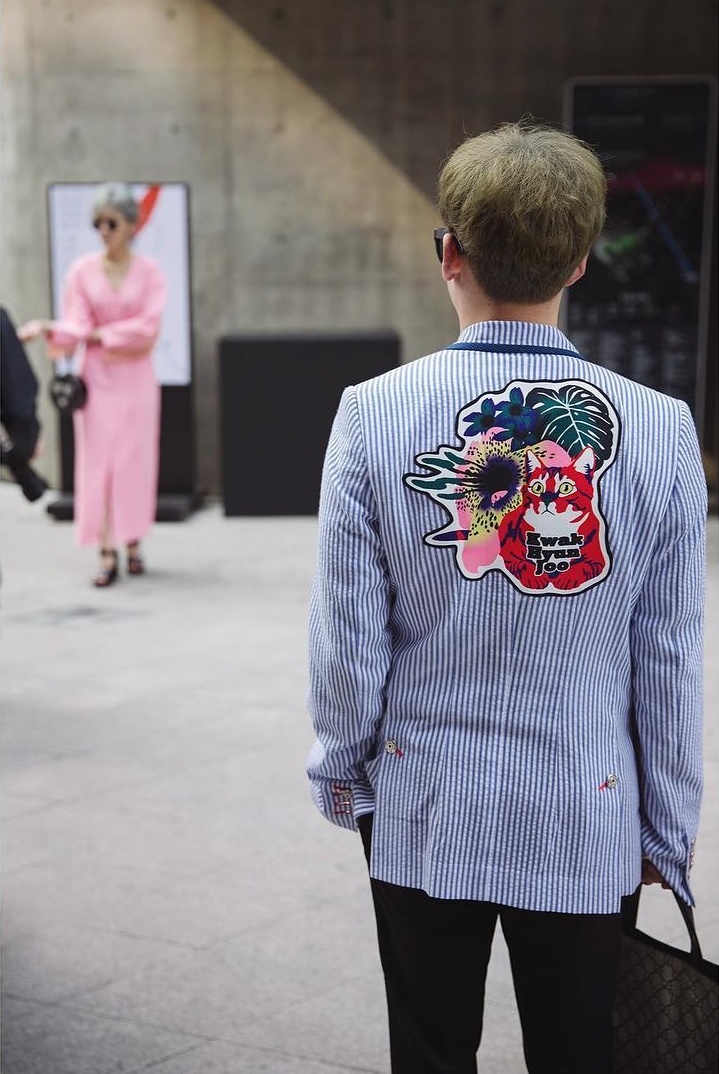 Gioi mo dieu khoe streetstyle o Tuan le thoi trang Seoul anh 11