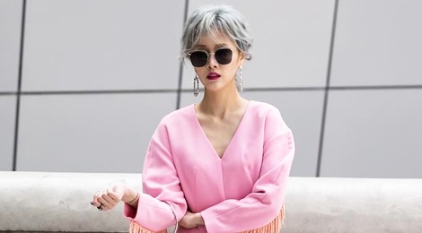 Gioi mo dieu khoe street style o Tuan le thoi trang Seoul hinh anh