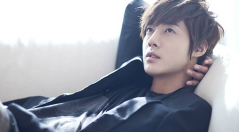Vua xuat ngu, Kim Hyun Joong lai xe khi say ruou hinh anh