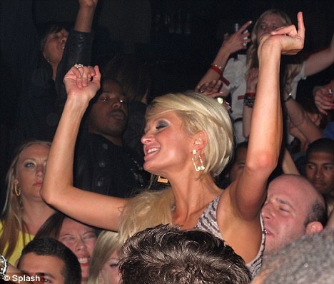 Paris Hilton bà chủ triệu phú ảnh 3 Paris Hilton ba chu trieu phu anh 3