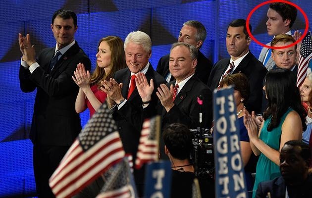 Chau trai ba Hillary Clinton lam nguoi mau anh 3