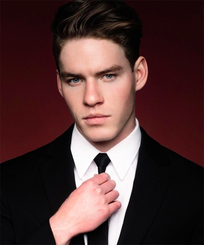 Chau trai ba Hillary Clinton lam nguoi mau anh 7