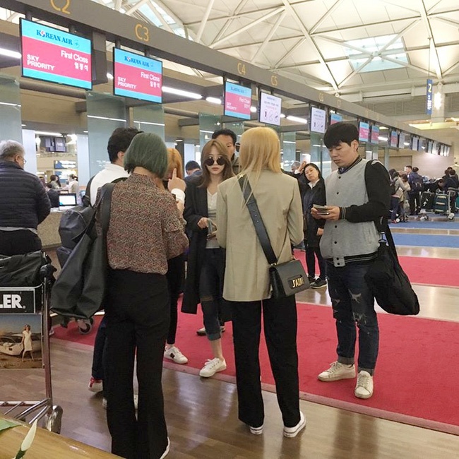 EXID sành điệu ở sân bay ảnh 2 EXID sanh dieu o san bay anh 2