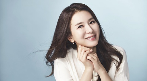 ‘Ba me quoc dan’ man anh Han nuoi tiec vi phau thuat hong hinh anh