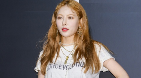 Loat kieu nu Kpop mat diem vi chon nham vay ao hinh anh