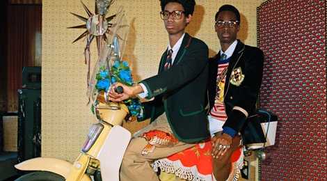 Nguoi mau di xe Honda Cub trong anh quang ba BST cua Gucci hinh anh