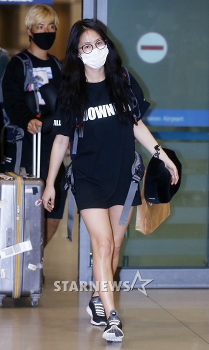 Streetstyle bat mat cua sao Hoa – Han anh 10