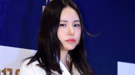 Nguoi dep Min Hyo Rin mat sung khac thuong o su kien hinh anh