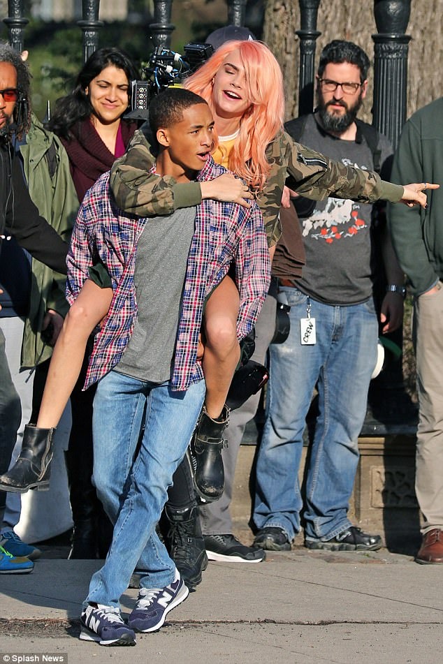 Cara Delevingne cao dau anh 6