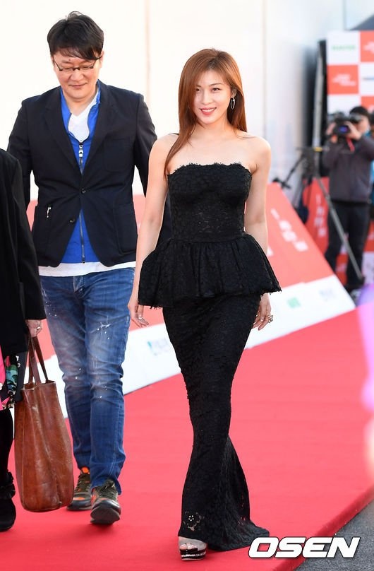 Ha Ji Won tren tham do anh 1