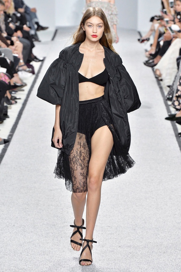 Gigi Hadid xuat hien gay go anh 2