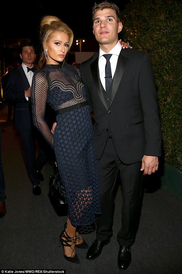 Paris Hilton va ban trai anh 3