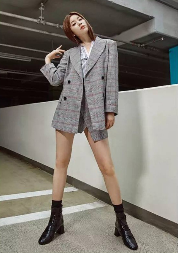 mac vest don giong Toc Tien anh 8