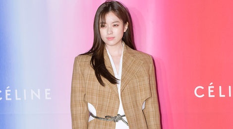 Cung mac ao don, my nhan chau A ghi diem hon Toc Tien hinh anh