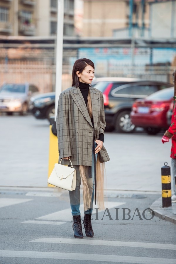 mac vest don giong Toc Tien anh 10