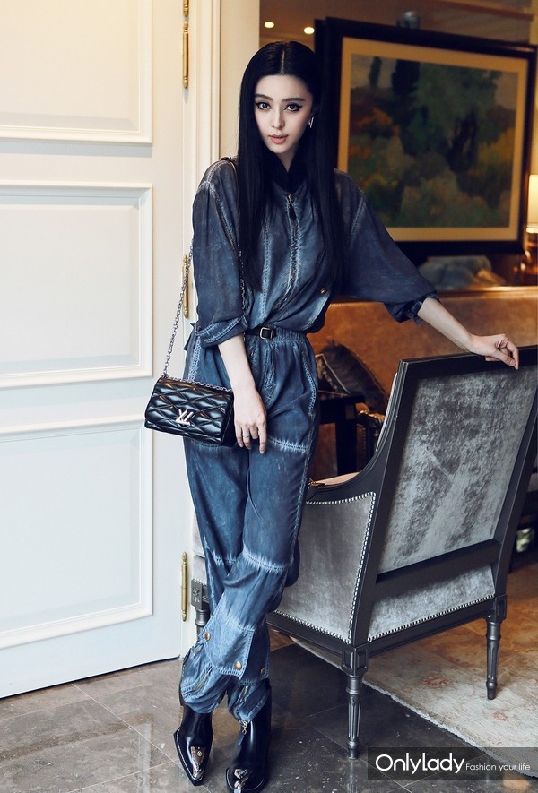 Sao Hoa ngu dien jumpsuit anh 3