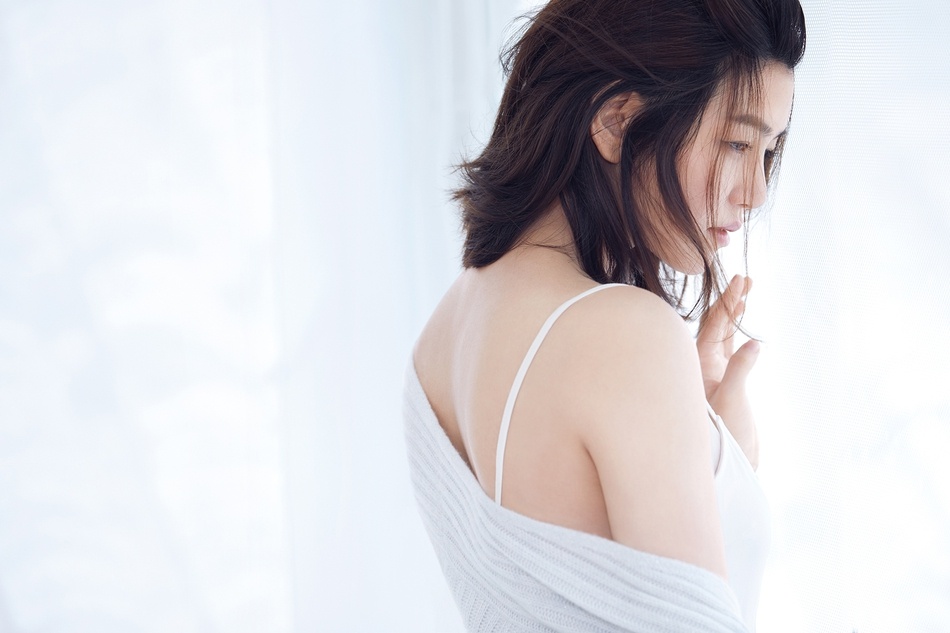 Trần Nghiên Hy lần đầu gợi cảm ảnh 4 Tran Nghien Hy lan dau goi cam anh 4