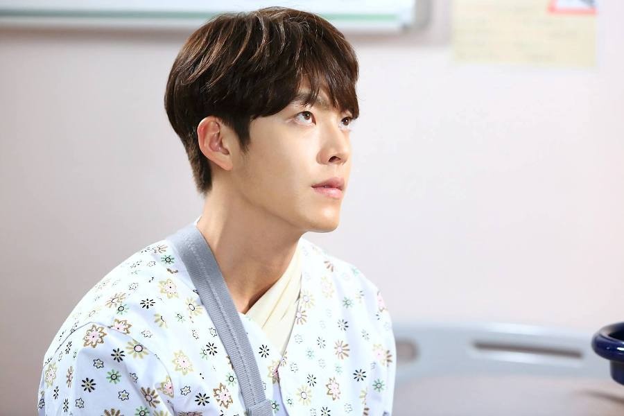 Su nghiep day hua hen cua Kim Woo Bin anh 10
