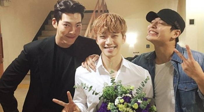 Kim Woo Bin bi ung thu vom hong anh 2