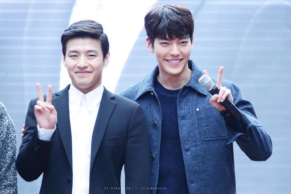 Kim Woo Bin bi ung thu vom hong anh 1