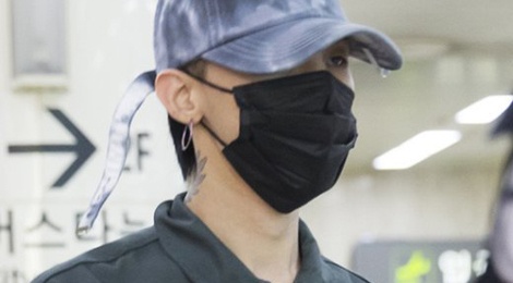 G-Dragon xuat hien lang le giua scandal ma tuy cua T.O.P hinh anh