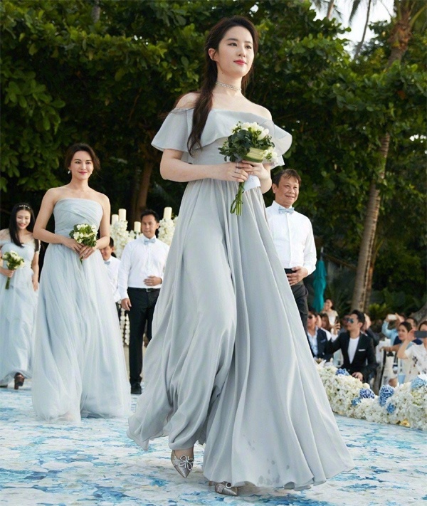 My nhan Hoa ngu xinh dep khi lam phu dau anh 4