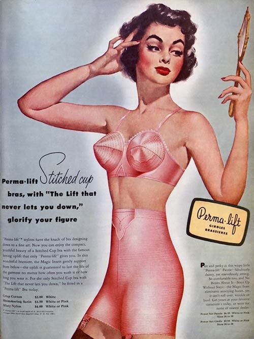 Ao nguc hinh vien dan quay tro lai lang mot nam nay anh 2