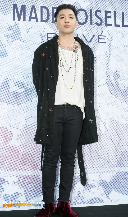 Nu rapper CL mac ho henh o su kien thoi trang anh 9