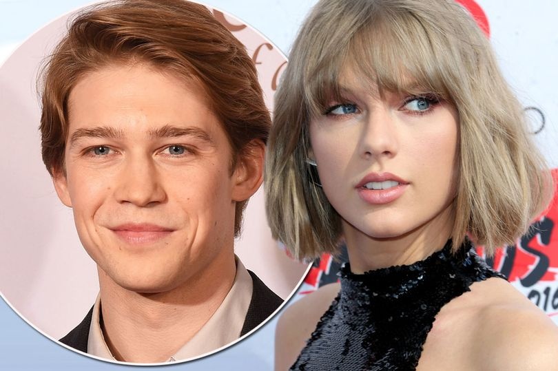 Taylor Swift gap bo me Joe Alwyn anh 1