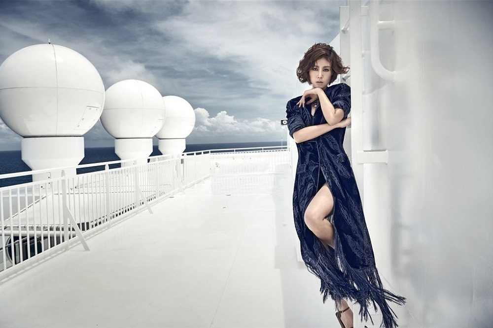 Hoa hau Han 50 tuoi dien ao tam khoe duong cong anh 3