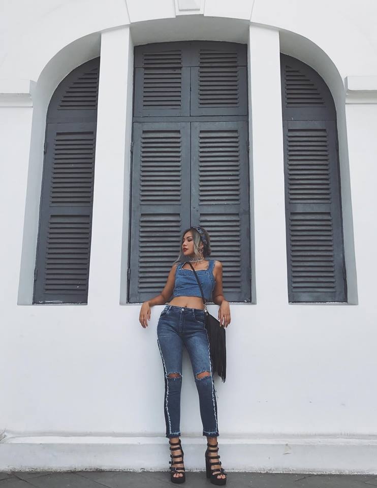 Những mẫu croptop lên ngôi trong mùa hè năm nay ảnh 7 Nhung mau croptop len ngoi trong mua he nam nay anh 7