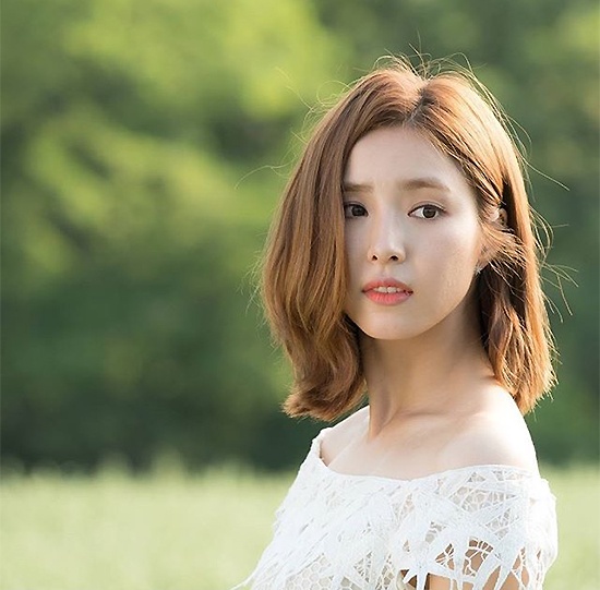 Sao nu mat do va kieu nu Kpop Krystal lam tinh dich trong phim moi anh 2