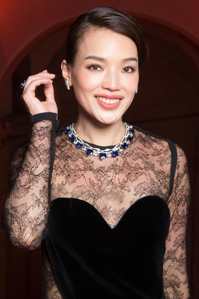 Thu Ky dep quy phai o su kien giua tin don hon nhan ran nut anh 4