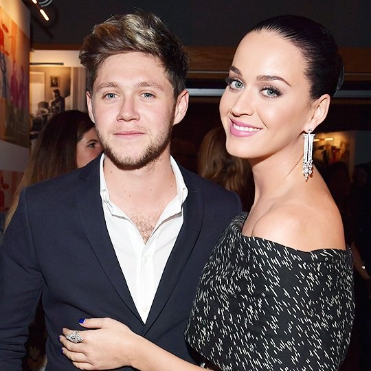 Dan em phu nhan deo bam tan tinh Katy Perry anh 1