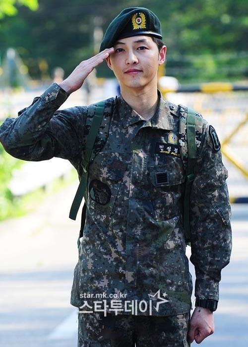 Song Hye Kyo va Song Joong Ki ket hon anh 3