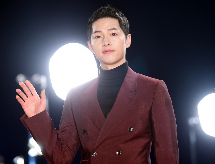 Song Hye Kyo va Song Joong Ki ket hon anh 4