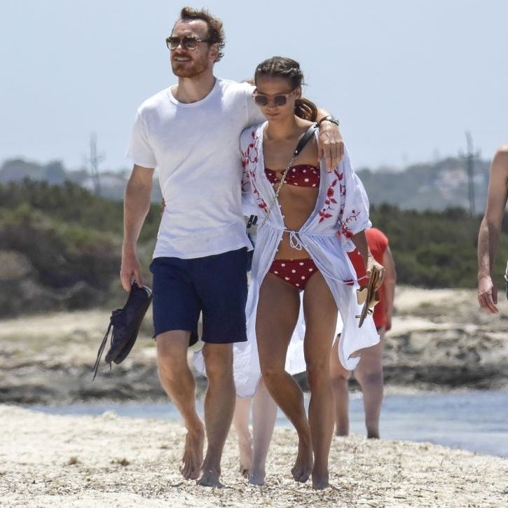 Alicia Vikander va ban trai anh 1