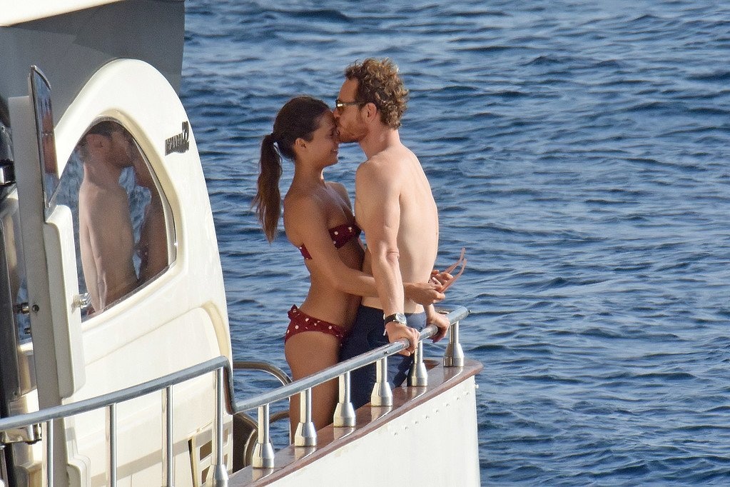 Alicia Vikander va ban trai anh 5