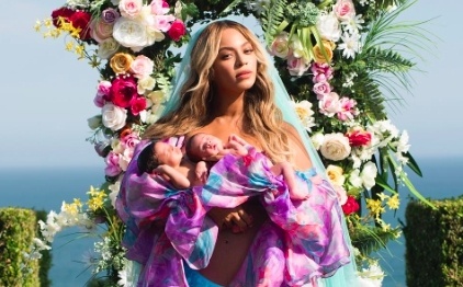 Beyonce lan dau cong khai anh cap sinh doi hinh anh