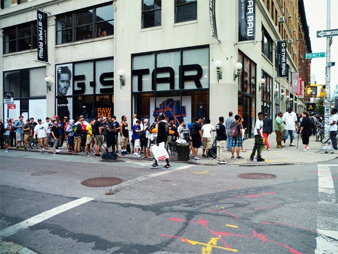 Cửa hàng Supreme x Louis Vuitton đóng cửa ảnh 2 Cua hang Supreme x Louis Vuitton dong cua anh 2