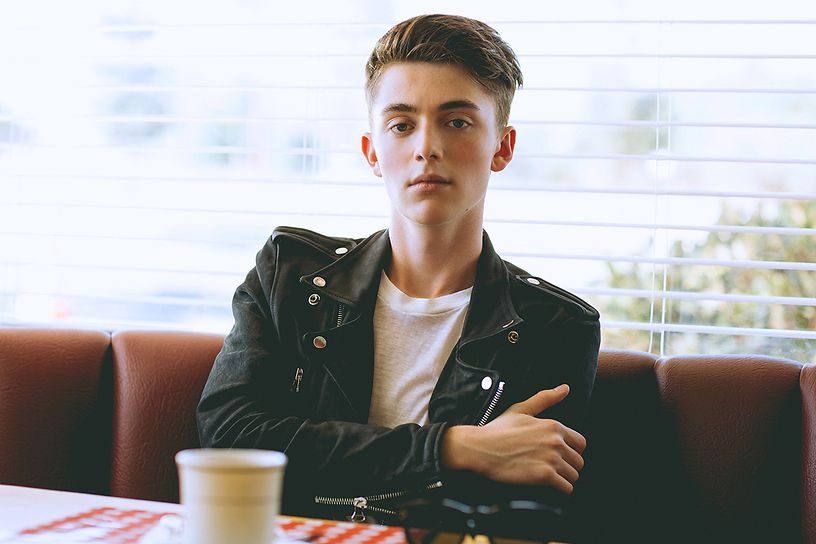 Greyson Chance công khai là người đồng tính ảnh 1 Greyson Chance cong khai la nguoi dong tinh anh 1