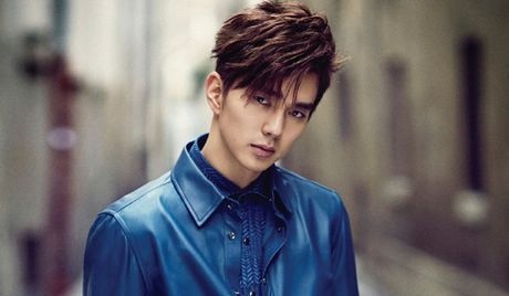Yoo Seung Ho tung muon tu bo nganh giai tri hinh anh