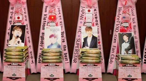 Nhung cach ung ho than tuong doc dao cua fan Kpop hinh anh