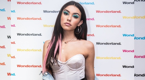 Ban gai moi cua quy tu nha Becks mac sanh dieu hinh anh