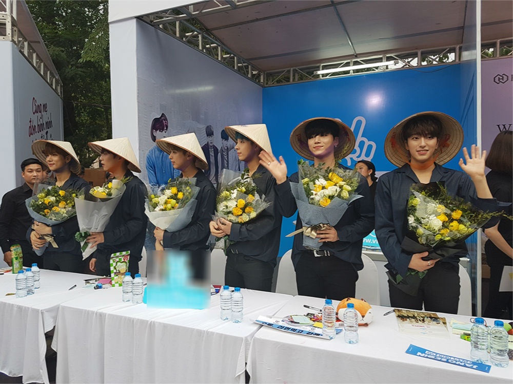 Nhóm nhạc Hàn Quốc bị tấn công  ảnh 1 Nhom nhac Han Quoc bi tan cong anh 1