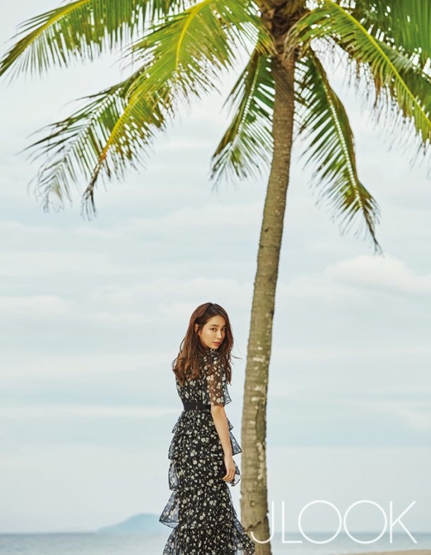 lee min jung o Da Nang anh 1