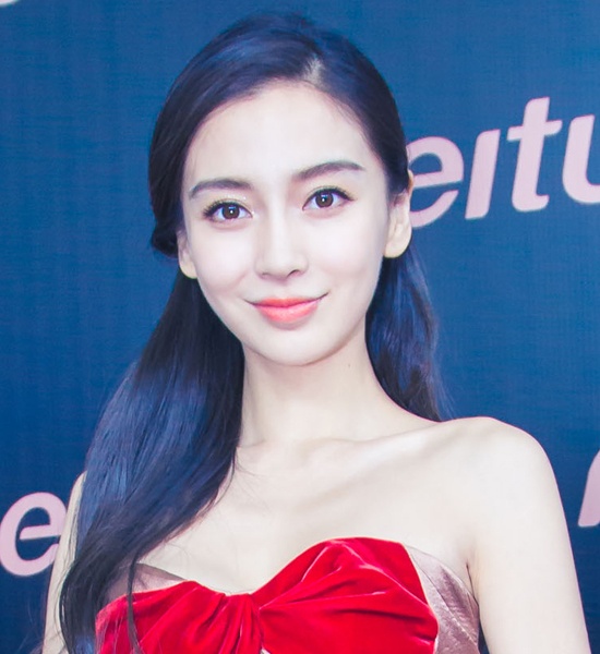 Angelababy lo dang gay go vi chuong dien do ho co sau anh 4